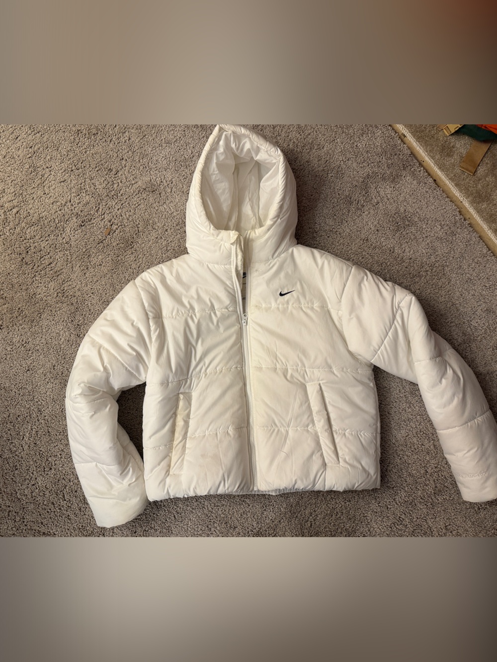Nike White Hooded Puffer Jacket